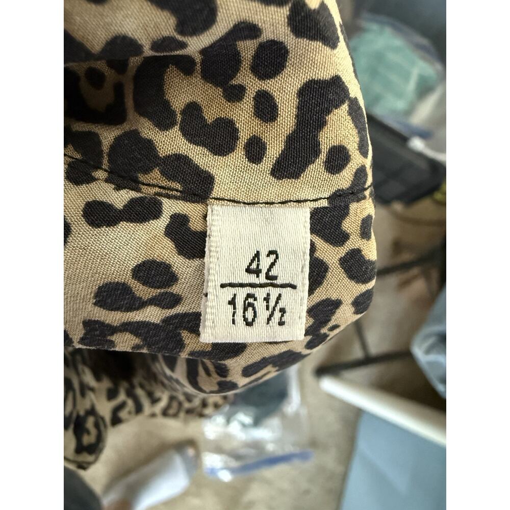 Saint Laurent Button-Up Blouse Animal Print Silk Long Sleeve Shirt 42 -16 1/2 - Picture 9 of 9
